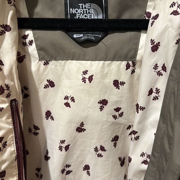 EUC The North Face Womens Varius Guide Jacket style: Aucy - Picture 5 of 10